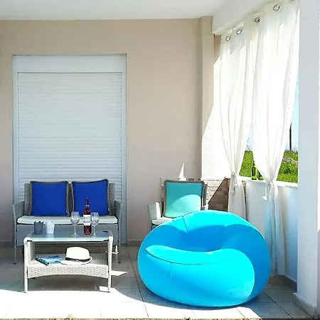 Apartment Fokea Nea Fokea